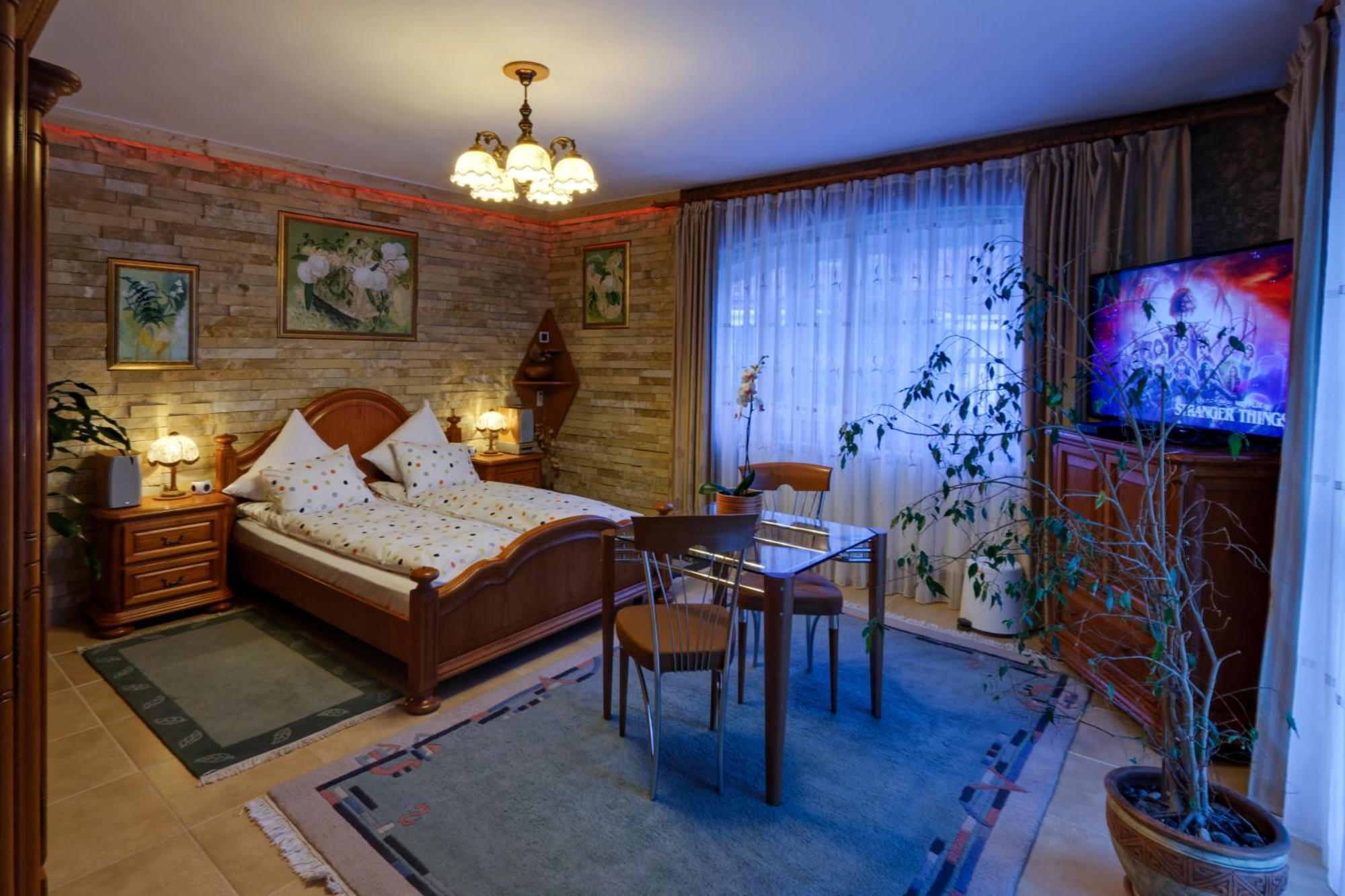 Club-Austria Residence (Adults Only) Busteni Exterior photo