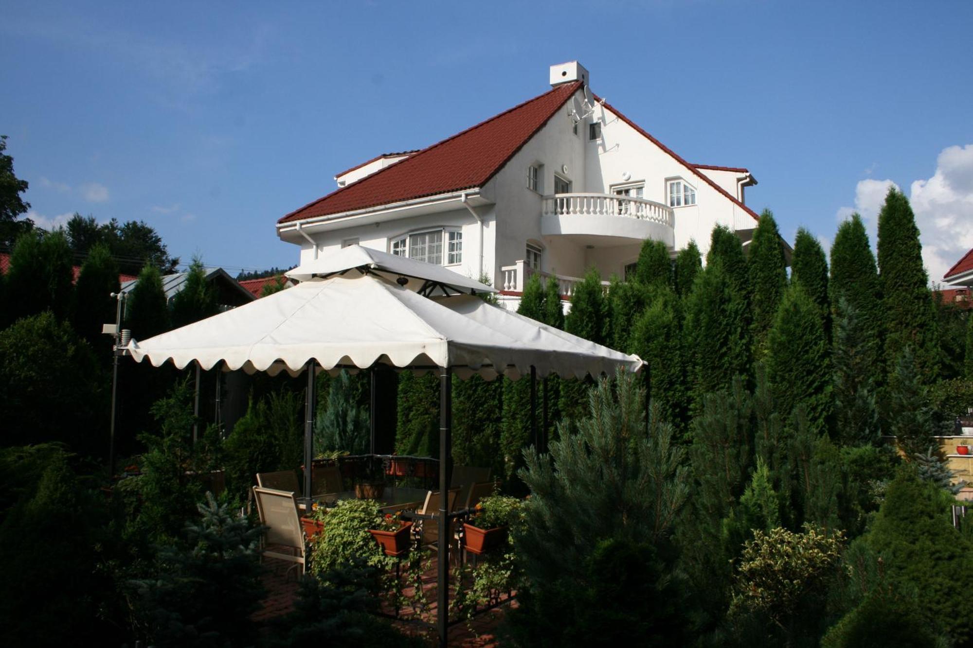 Club-Austria Residence (Adults Only) Busteni Room photo