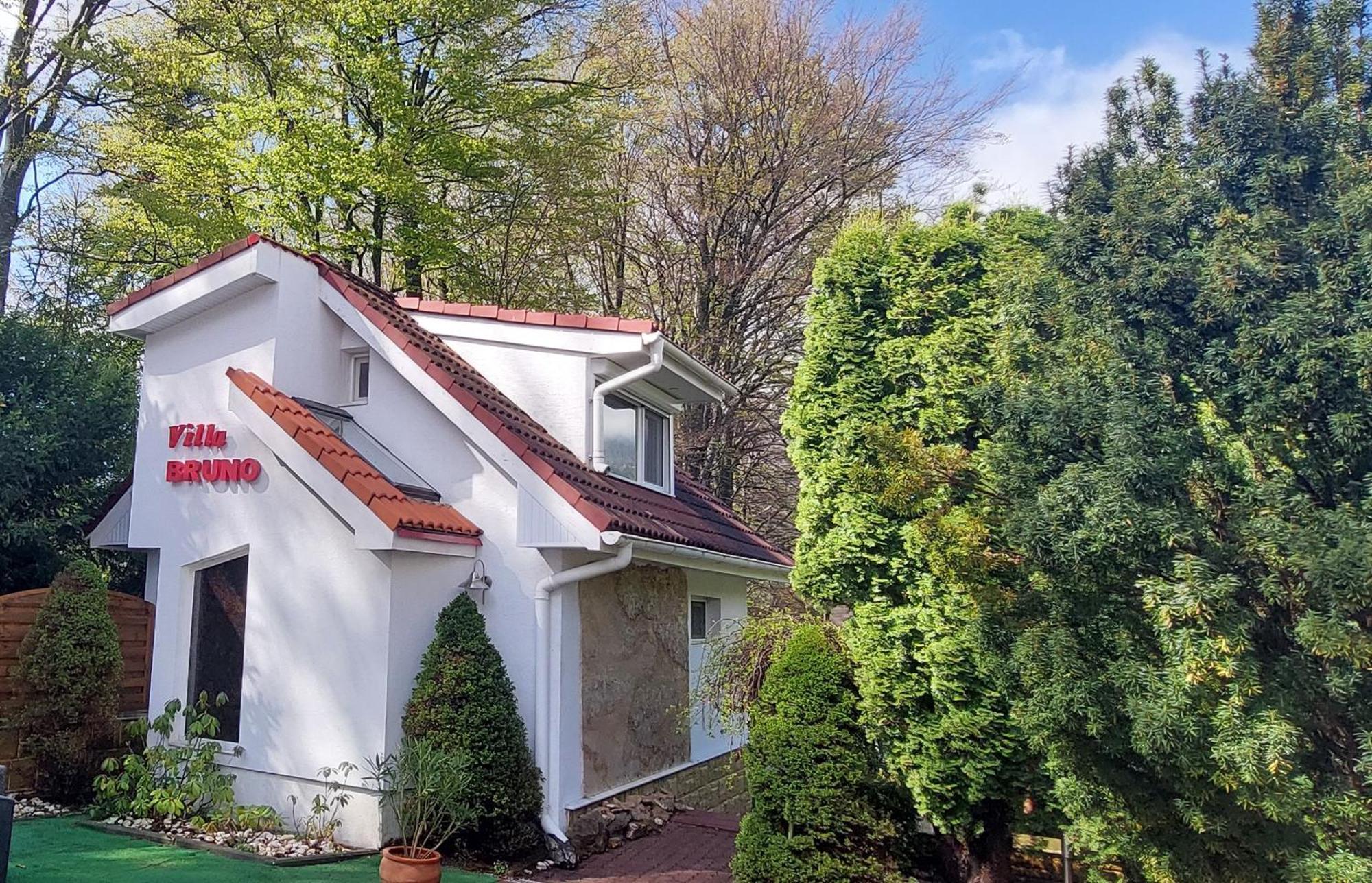 Club-Austria Residence (Adults Only) Busteni Exterior photo