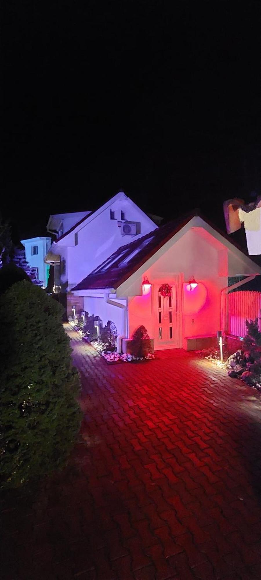 Club-Austria Residence (Adults Only) Busteni Exterior photo