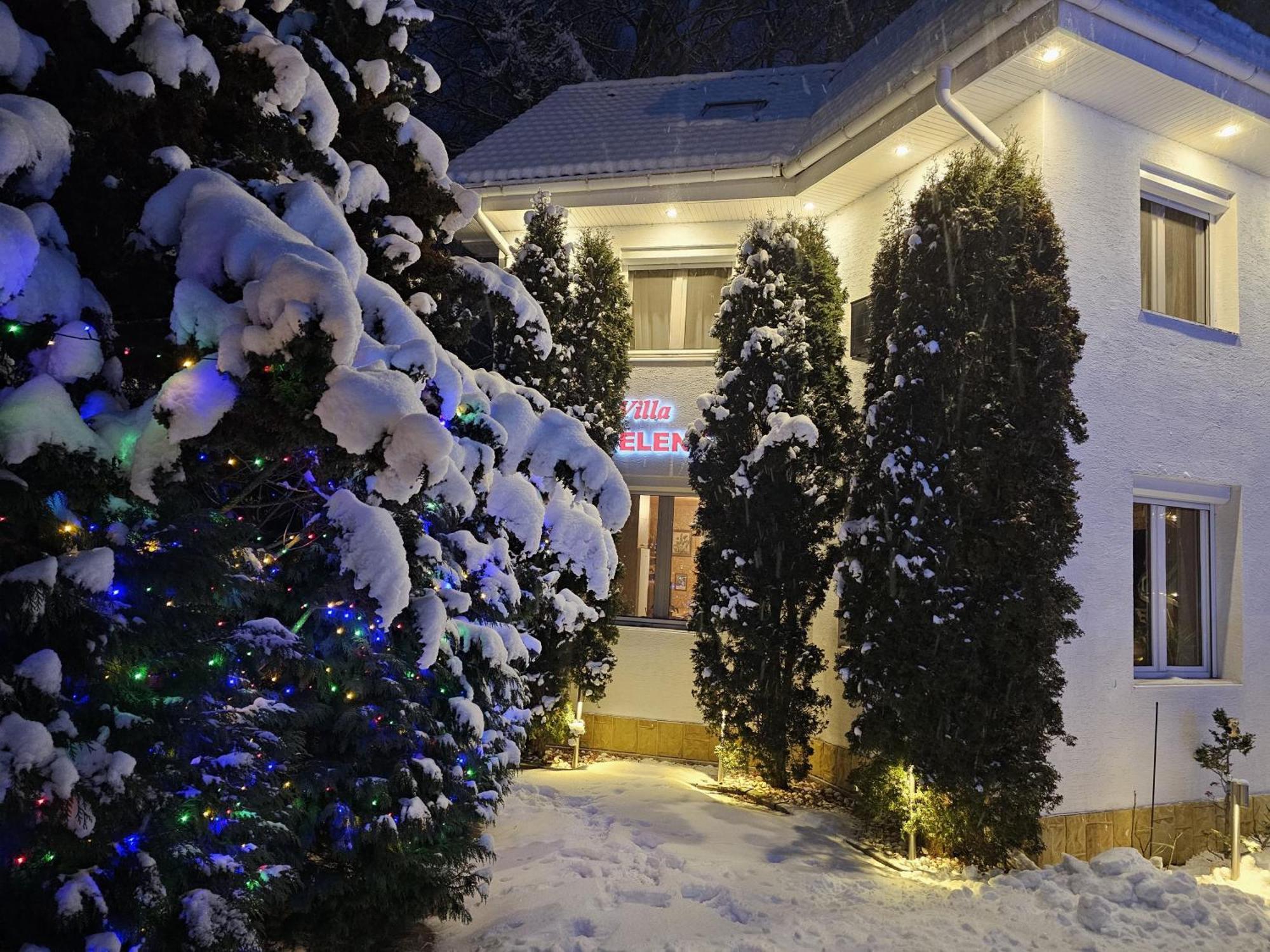 Club-Austria Residence (Adults Only) Busteni Exterior photo