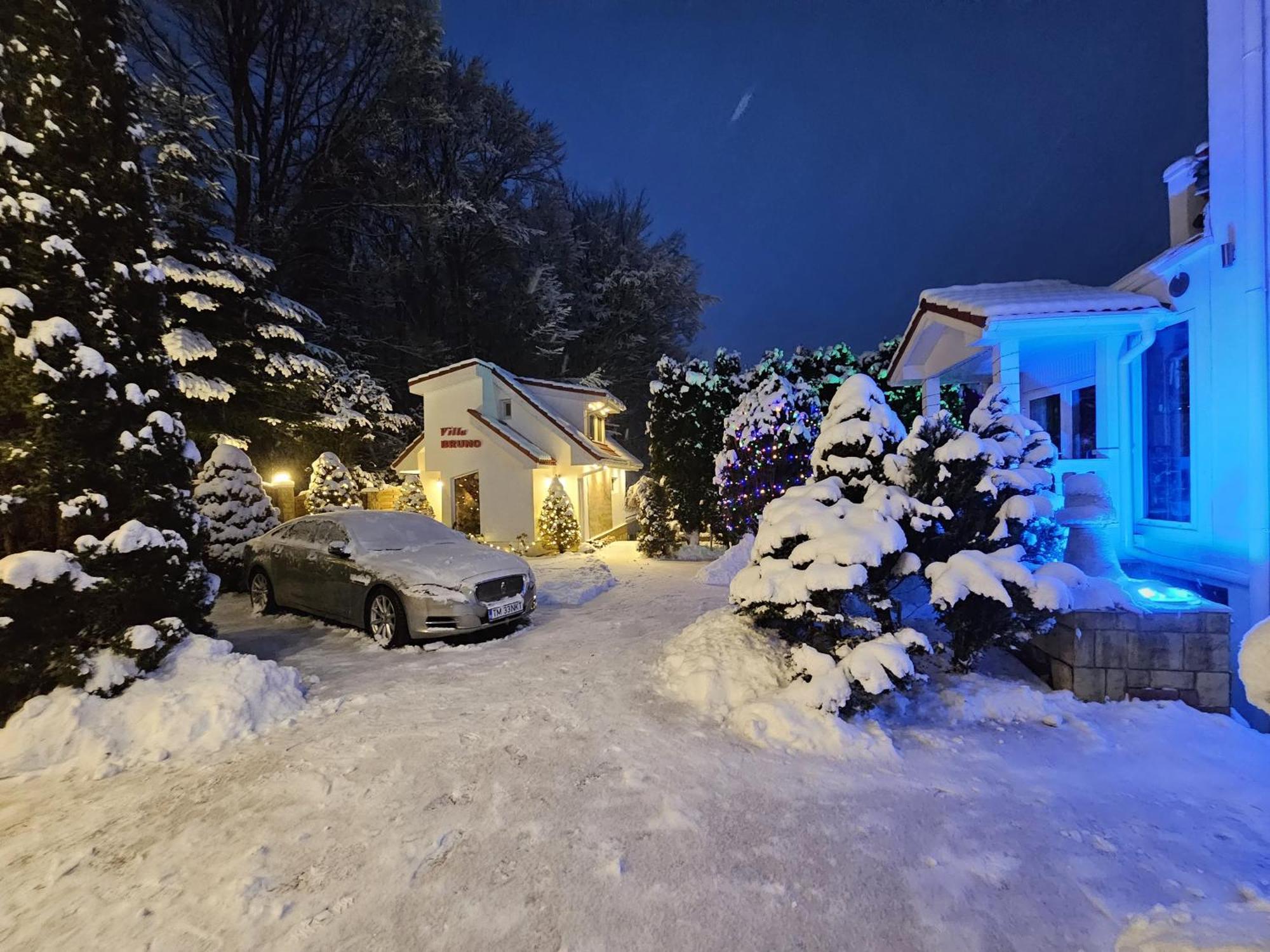 Club-Austria Residence (Adults Only) Busteni Exterior photo